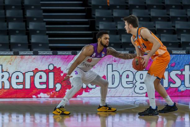 无疑在改写 无疑在改写