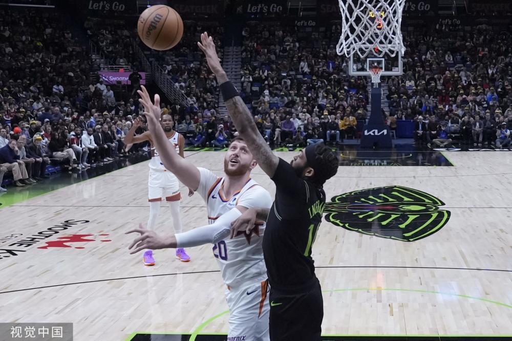 使他在球场 使他在球场